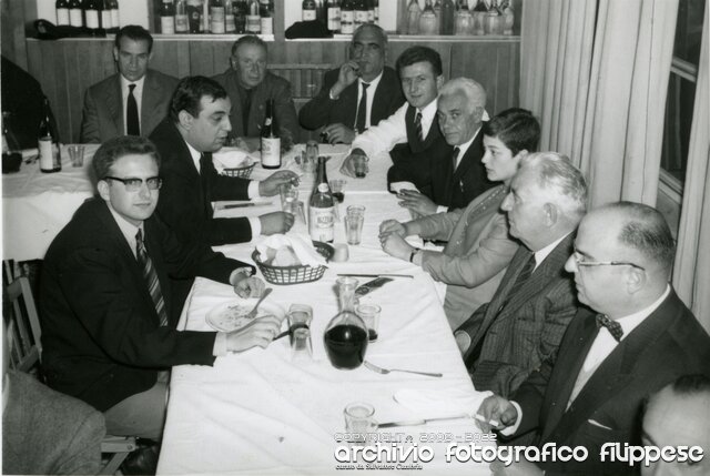 1967 pranzo con l'amministrazione comunale e tutti i dipendenti-23